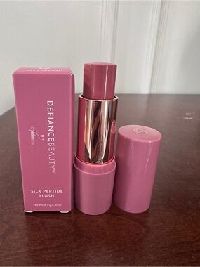 Defiance beauty Silk Peptide Blush Stick